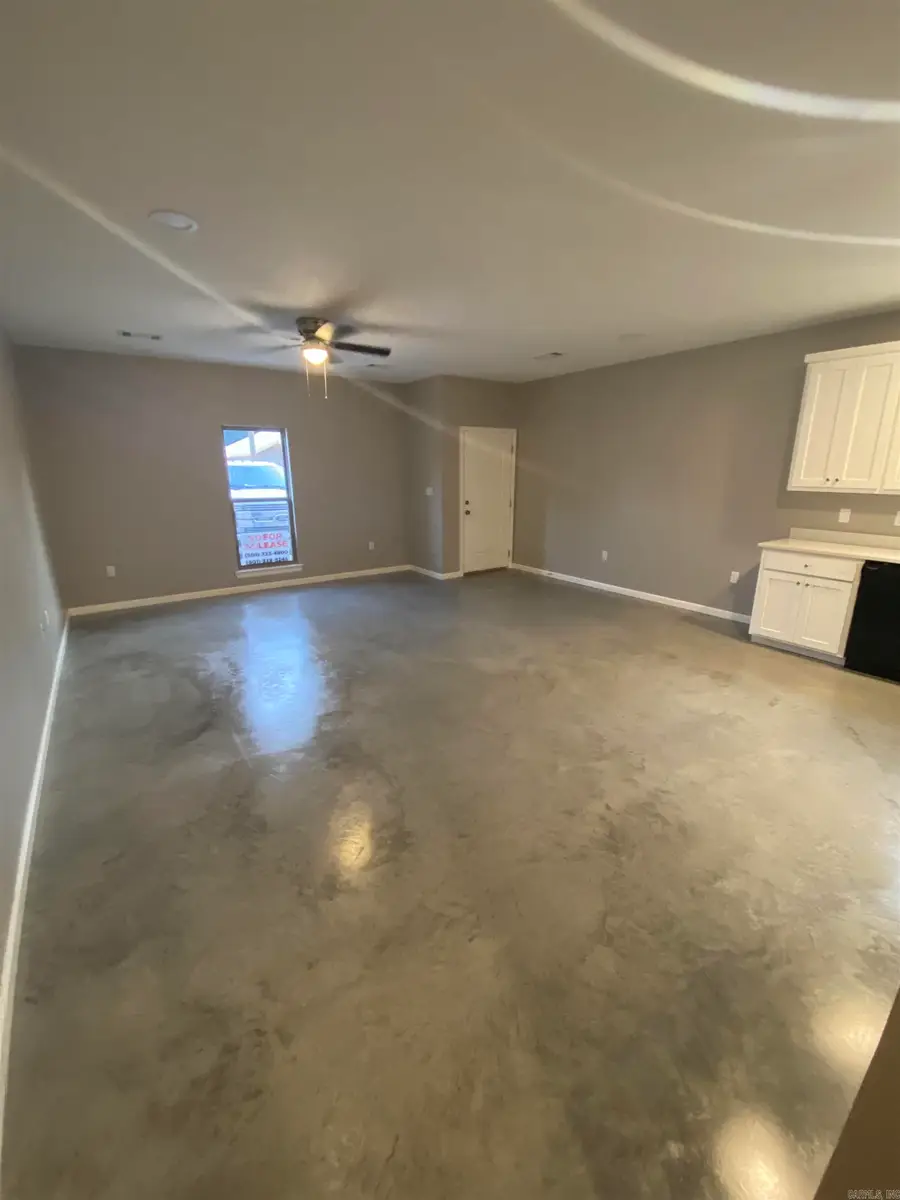 5 Lilac Street, Greenbrier, AR 72058 - #3