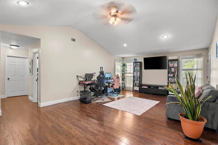 1406 N 23rd, Paragould, AR 72450 - #3