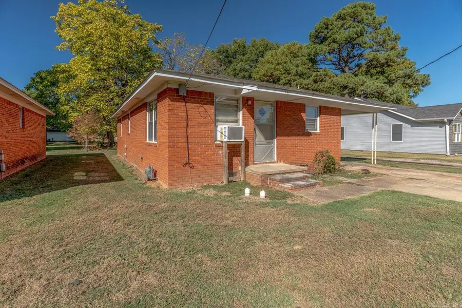 811 Hester St, Jonesboro, AR 72401 - #3