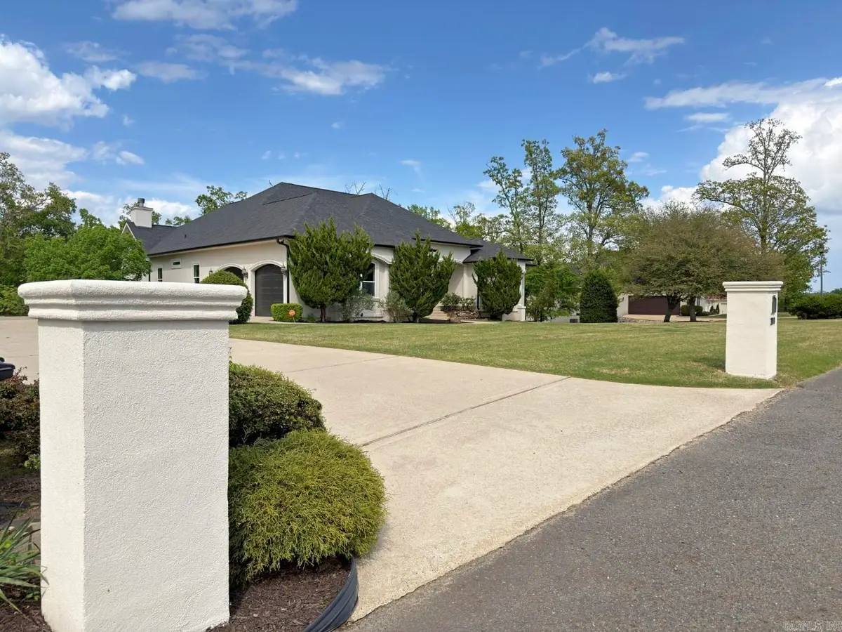 300 Crestview Drive, Hot Springs, AR 71913 - #1
