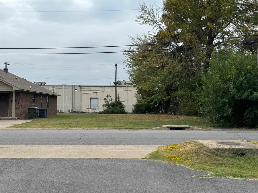 1108 Gum Street, Conway, AR 72032 - #2