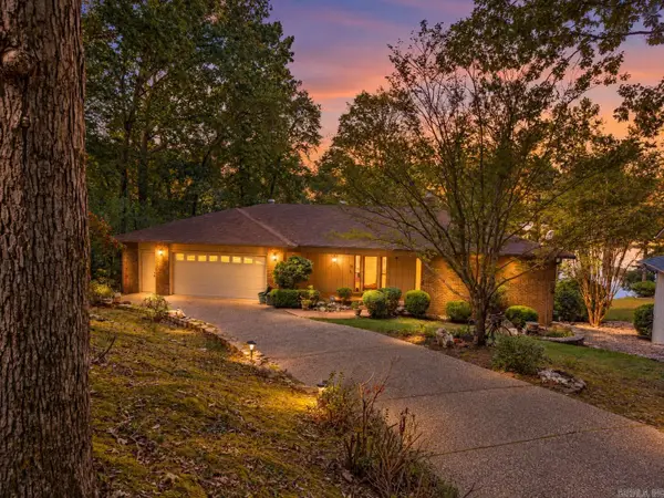 18 Rubi Circle, Hot Springs Village, AR 71909
