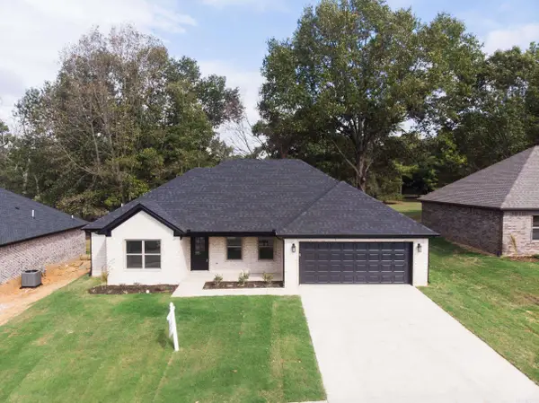 312 Millie Court, Austin, AR 72007