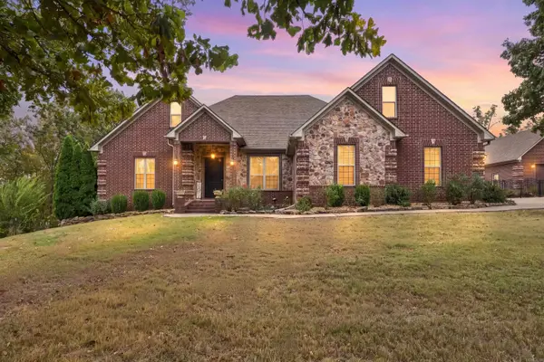 9 Sky Drive, Greenbrier, AR 72058