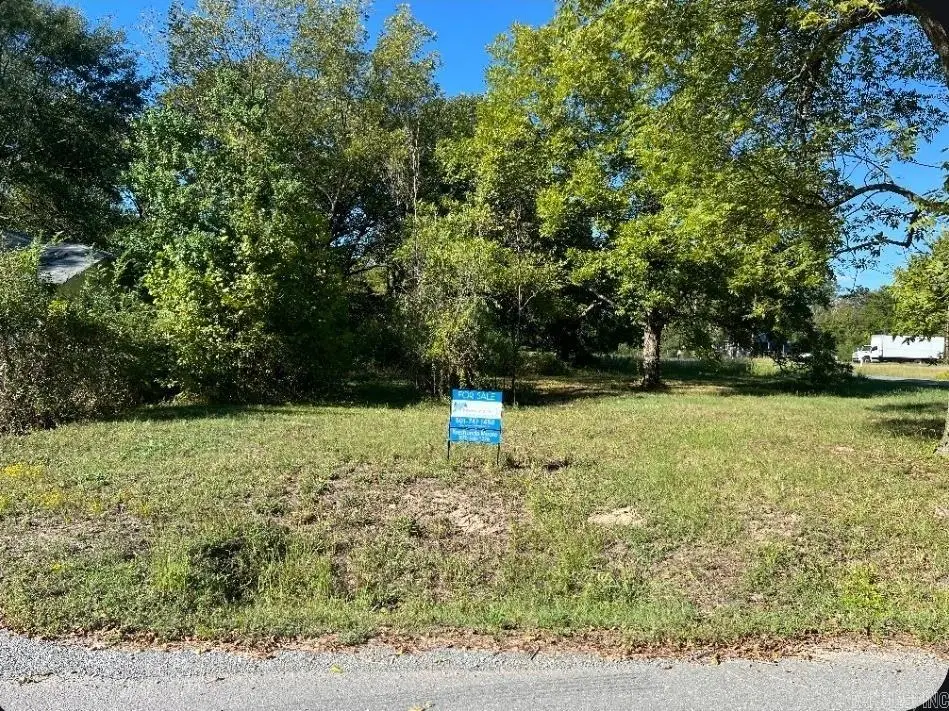 4003 W 3rd Avenue, Pine Bluff, AR 71602 - #1