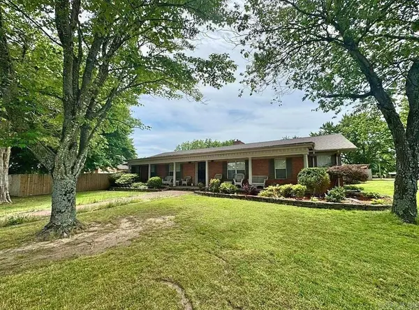 211 Service Street, Mountain View, AR 72560