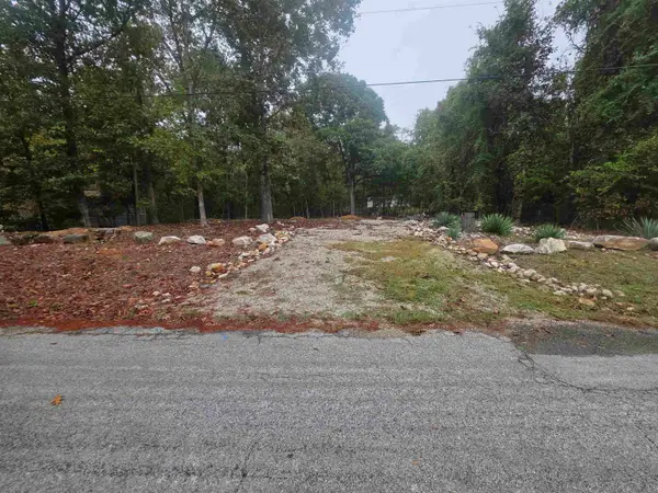 69 Sequoyah Ridge Road, Cherokee Village, AR 72529