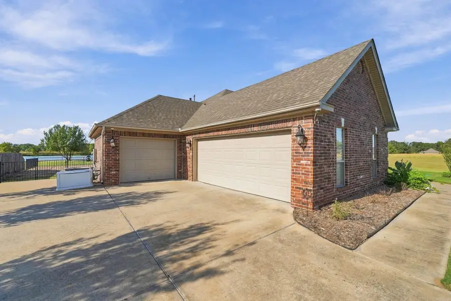985 Mound View Drive, England, AR 72046 - #2