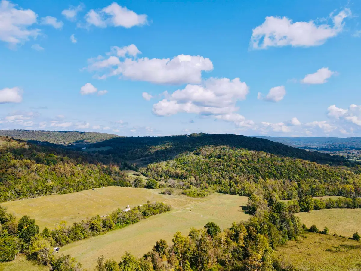 2626 Kimbrell Creek Rd., Leslie, AR 72645 - #1
