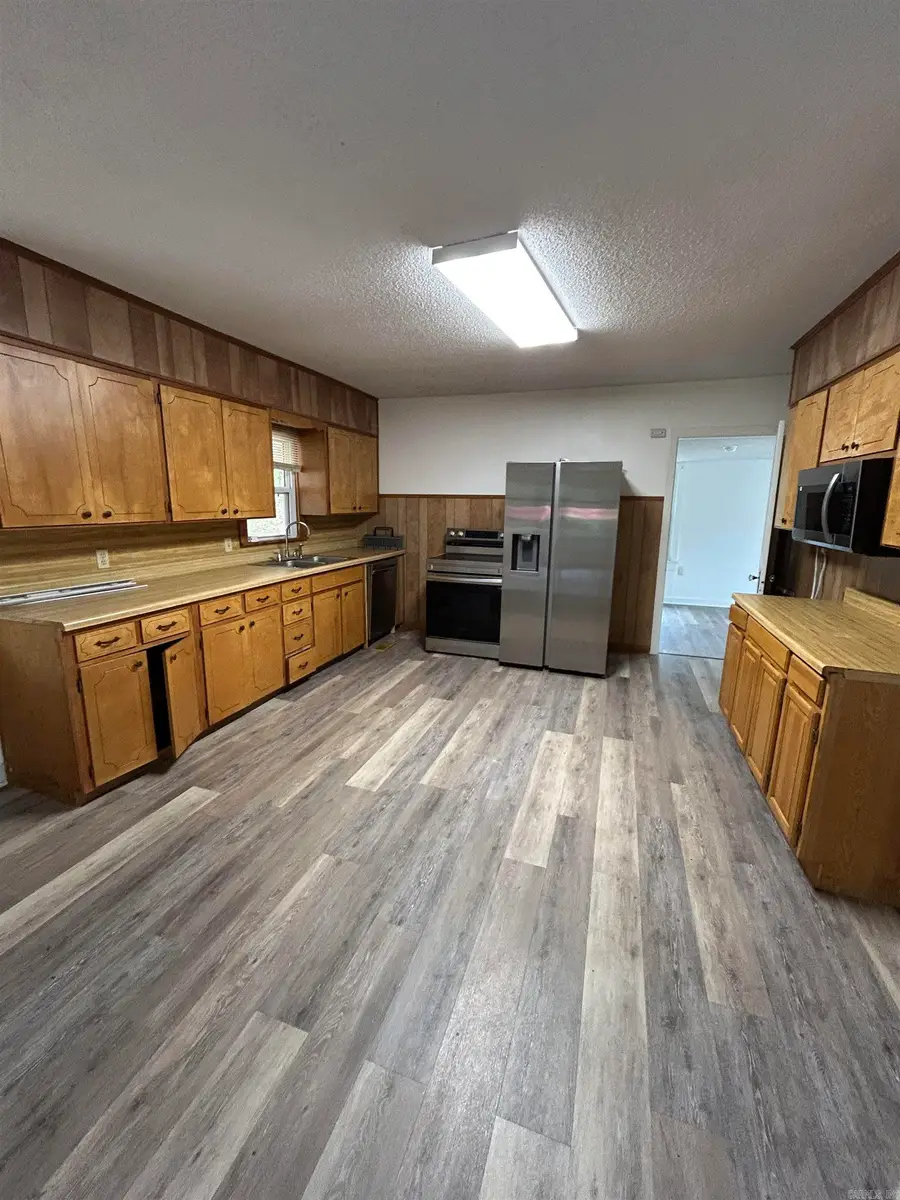 405 Freeman Street, Hot Springs, AR 71913 - #3