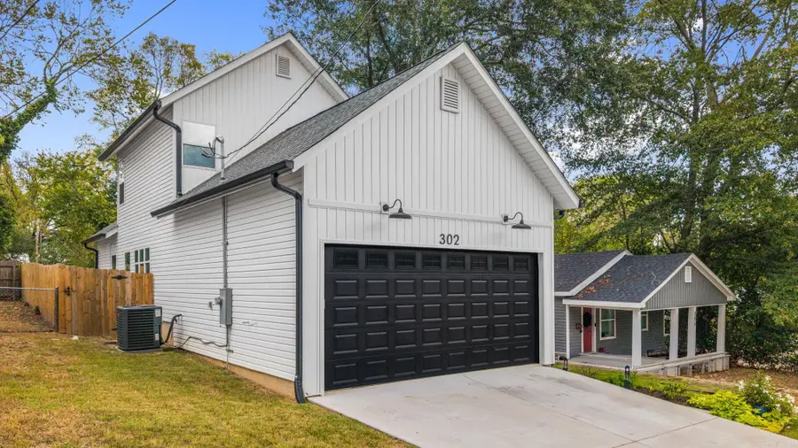 302 E North Street, Benton, AR 72015 - #2