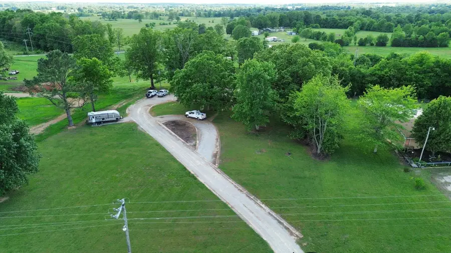 621 Us-62, Ash Flat, AR 72513 - #2