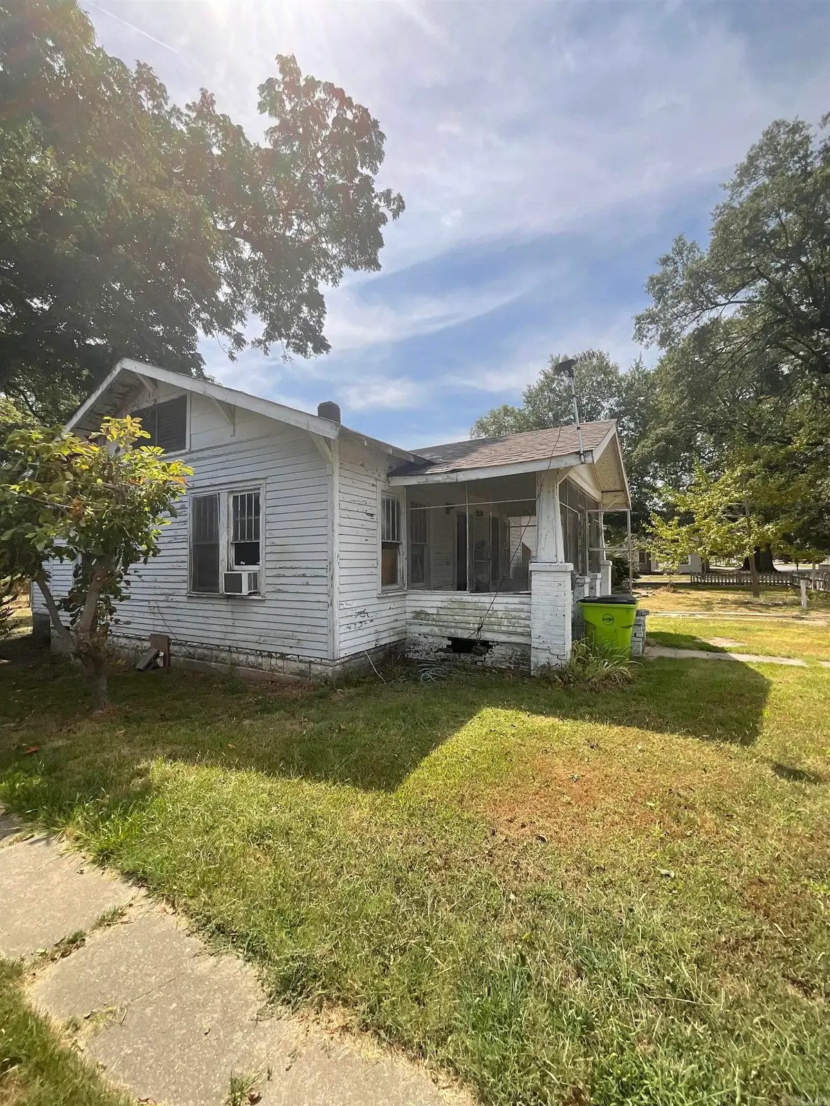 809 S Lowe Street, Stuttgart, AR 72160 - #1