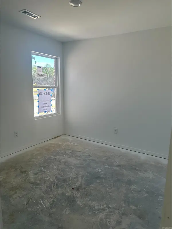 8136 Chesapeake Trail, Bauxite, AR 72011