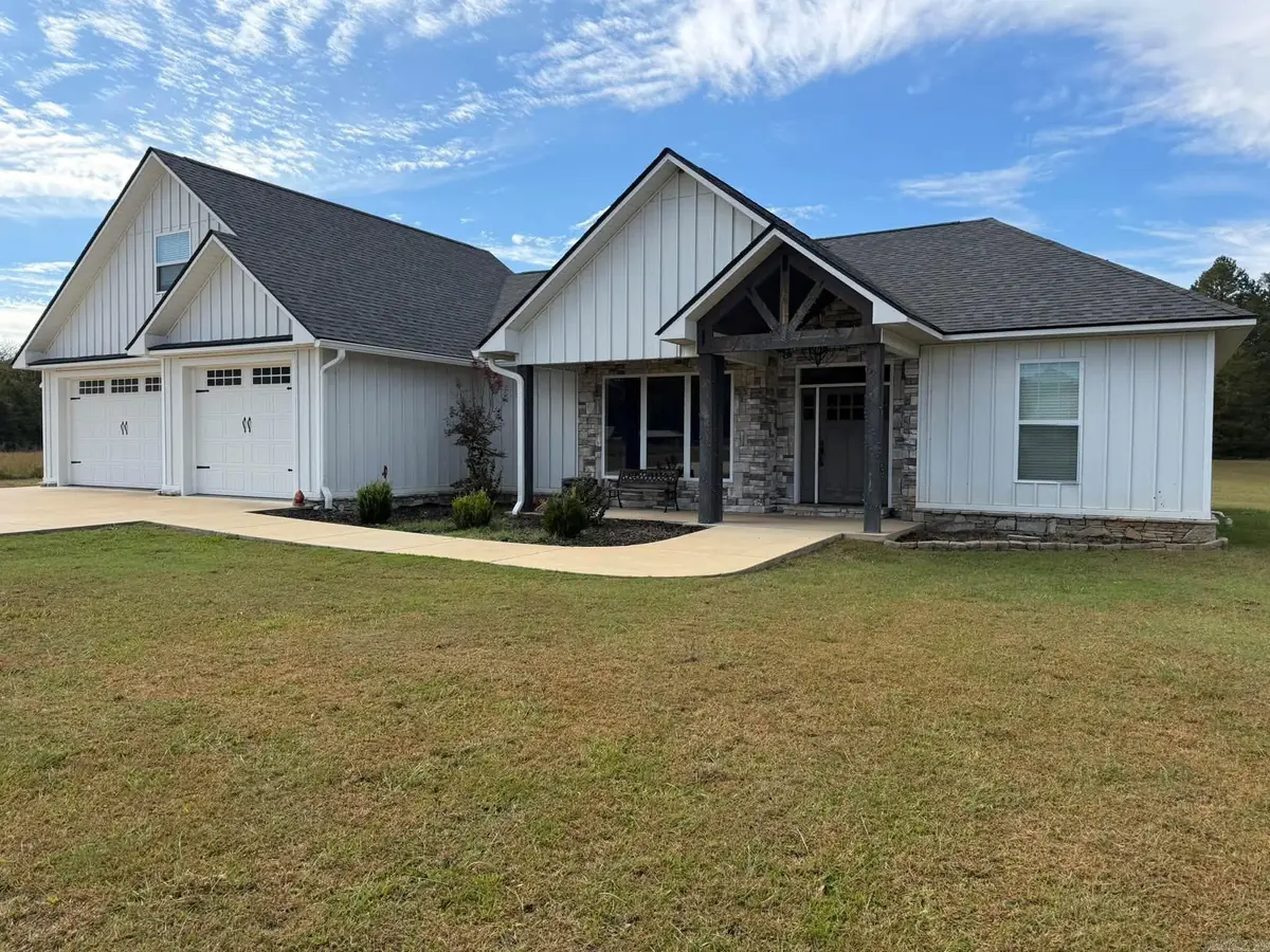 525 Harding Blvd, Mountain View, AR 72560 - #1