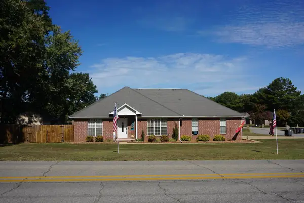 802 Skyline Dr, Searcy, AR 72143