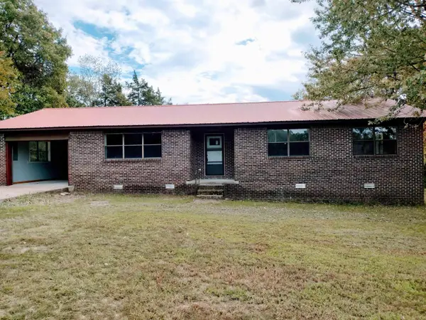 911 Roper St, Mountain View, AR 72560