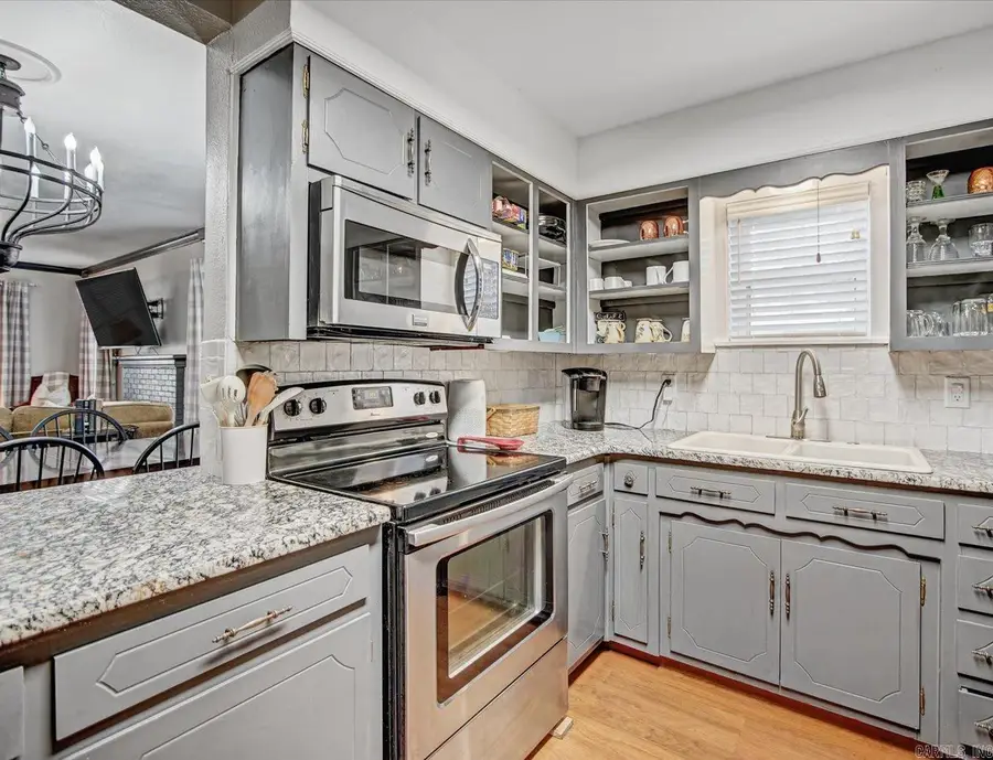 321 Alpine Street, Hot Springs, AR 71913 - #3