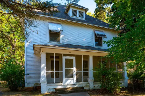 1024 Clifton Street, Conway, AR 72034