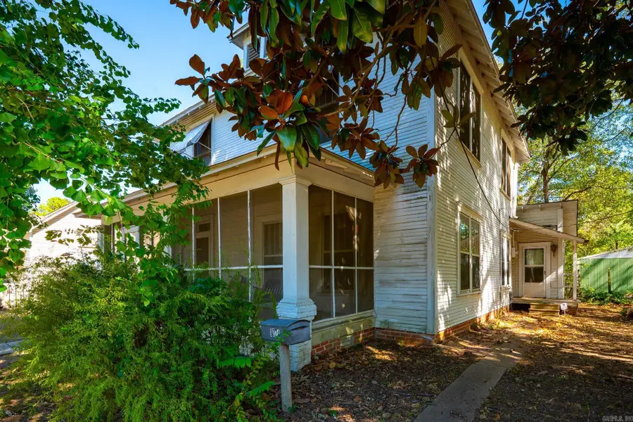 1024 Clifton Street, Conway, AR 72034 - #2