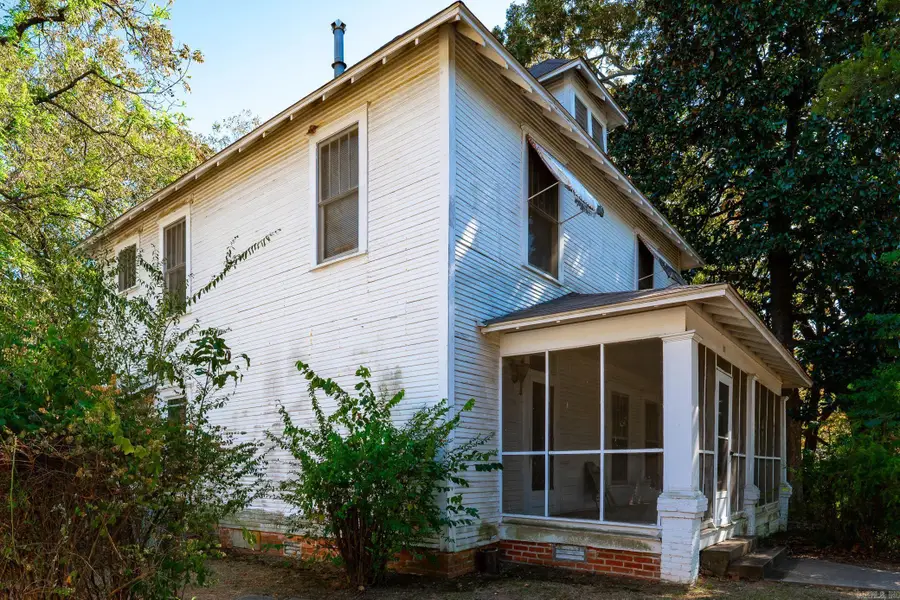 1024 Clifton Street, Conway, AR 72034 - #3