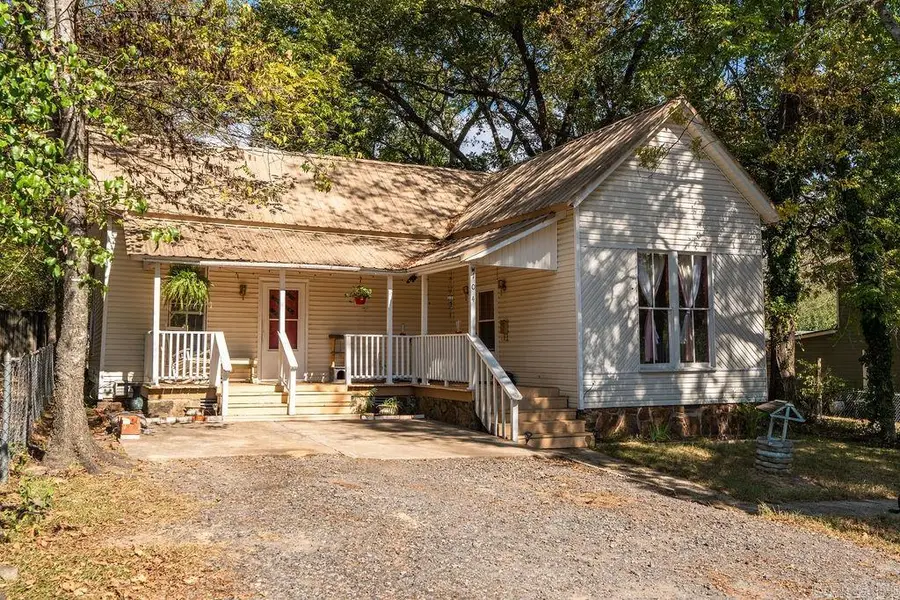 104 W Spring Street, Heber Springs, AR 72543 - #2