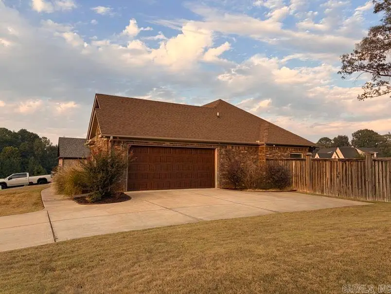 2046 Englewood Cv, Benton, AR 72019 - #3