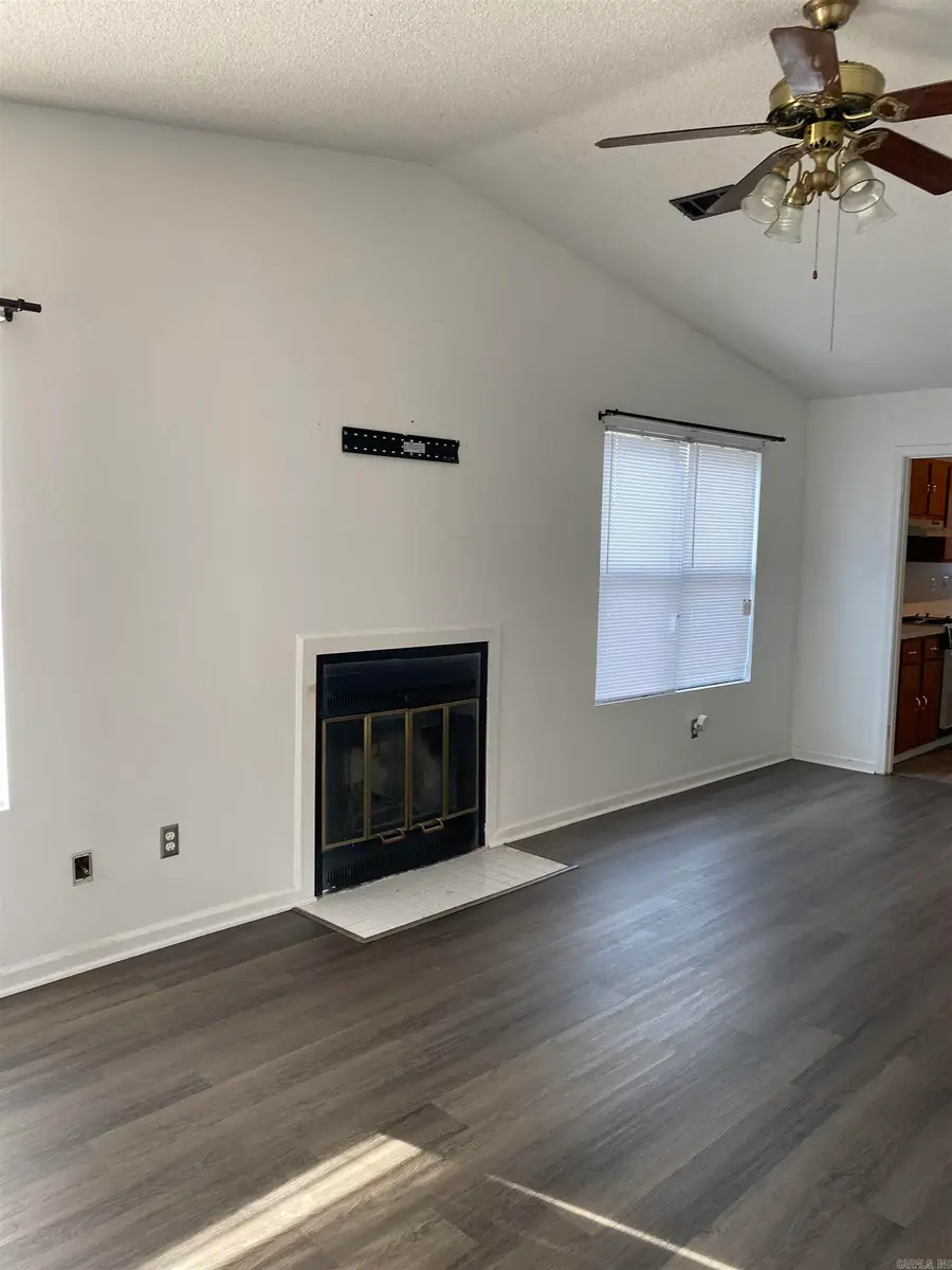 1 Shelby Drive #401, Sherwood, AR 72120 - #3