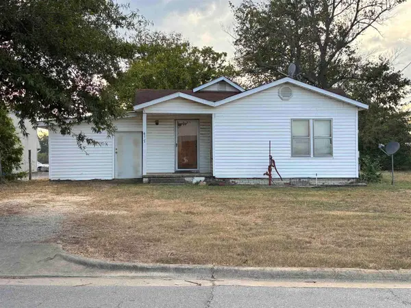 417 Fairfield Rd, Benton, AR 72015