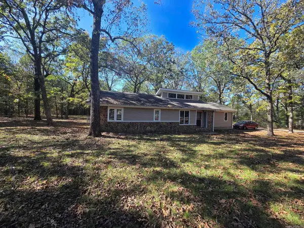 106 Woodland Drive, Searcy, AR 72143