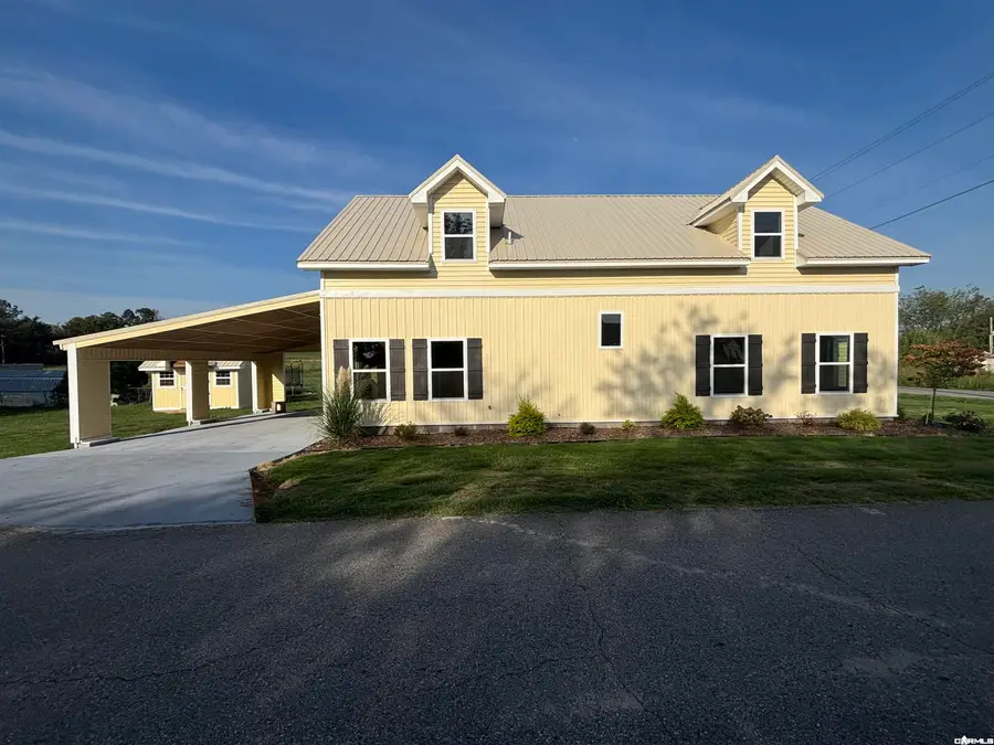 225 W Center Street, Cave City, AR 72521 - #2