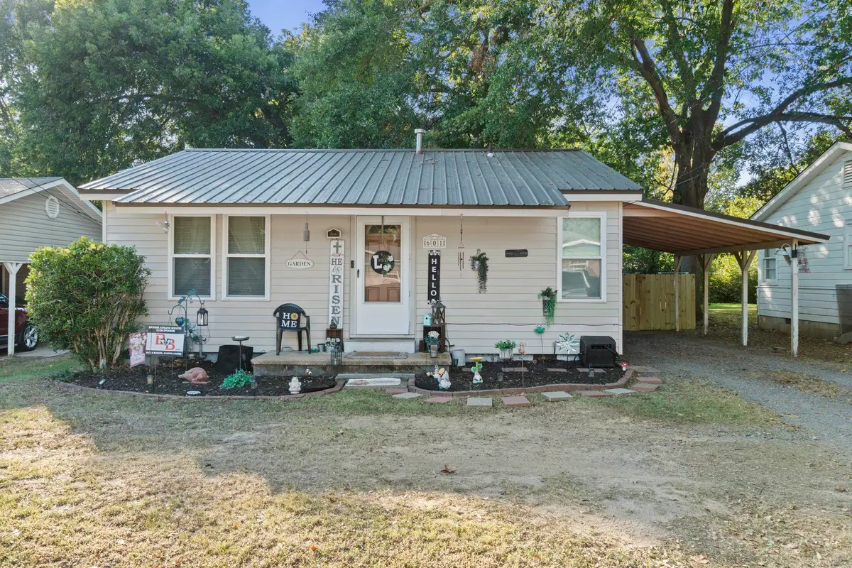 601 N Elm Street, Beebe, AR 72012 - #1