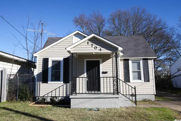 1704 N Olive Street, North Little Rock, AR 72114
