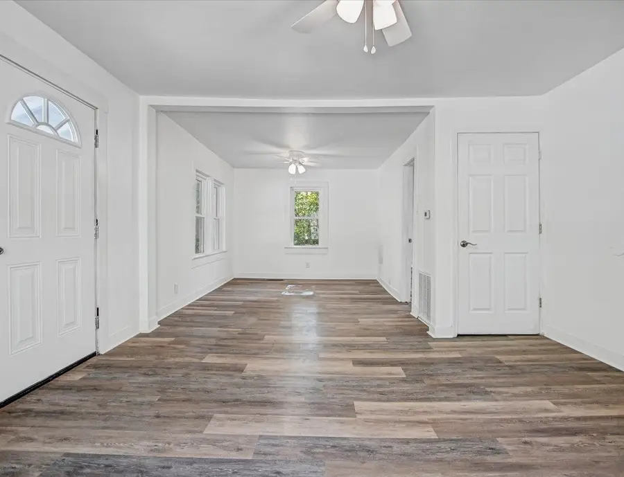 106 Gibbs Street, Hot Springs, AR 71901 - #3