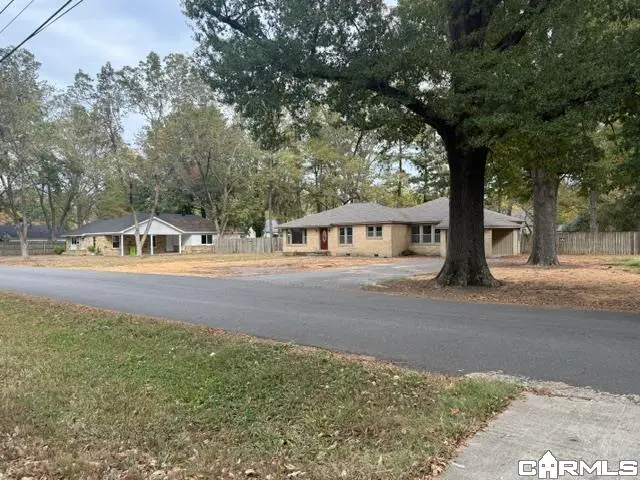 619 College St, Lonoke, AR 72086 - #2