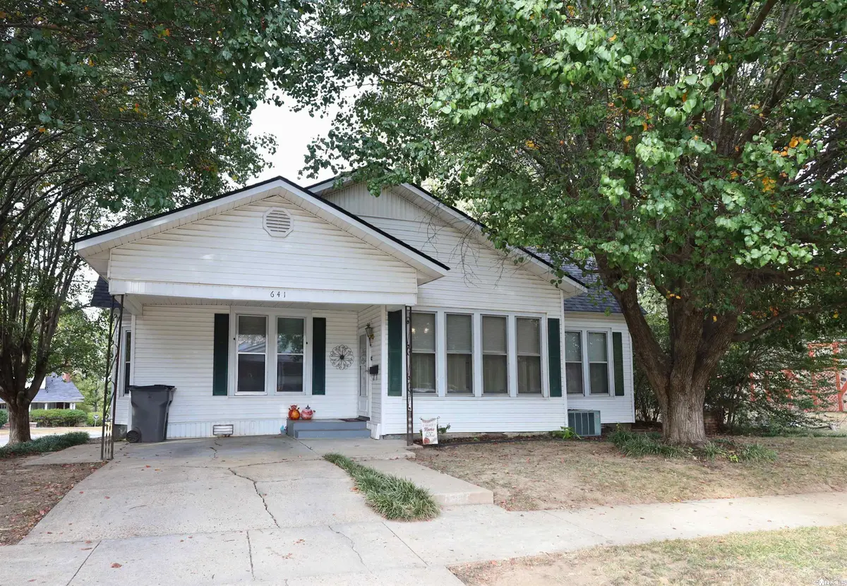 641 W Poplar Street, Paragould, AR 72450 - #1