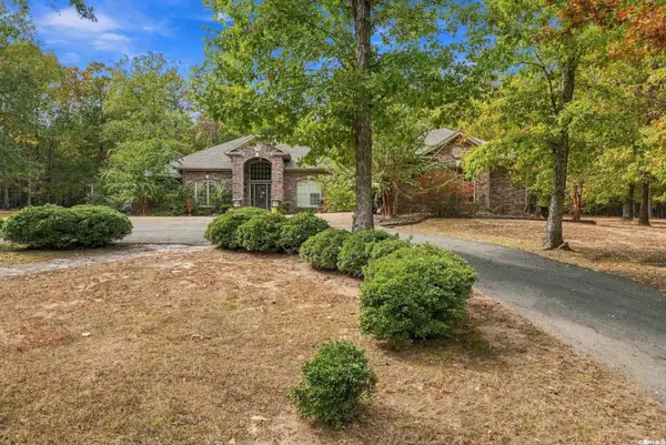 10 Stoney Creek, Pine Bluff, AR 71603