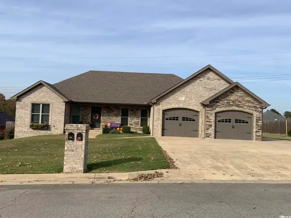 1903 Wedgewood Dr., Paragould, AR 72450