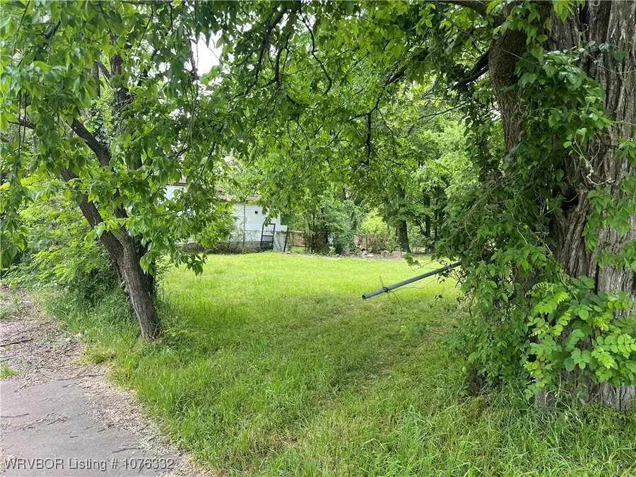 1833 N 8th Street, Fort Smith, AR 72904 - Image #2