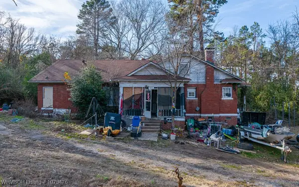 1816 S 5th Street, Paris, AR 72855