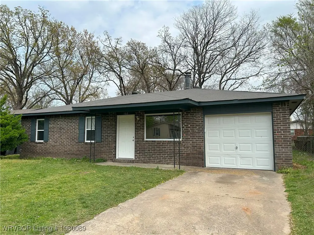 102 Gamma Circle, Roland, OK 74954 - Image #1