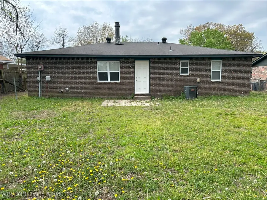 102 Gamma Circle, Roland, OK 74954 - Image #2