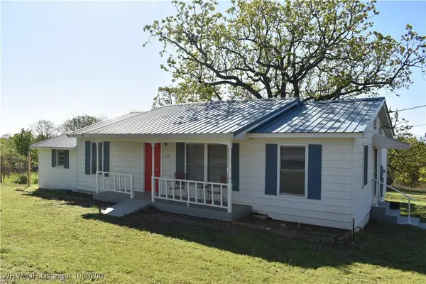 215 Rocky Ridge Road, Booneville, AR 72927