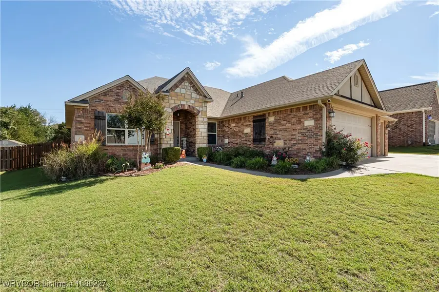 304 Caseys Court, Lavaca, AR 72941 - Image #2