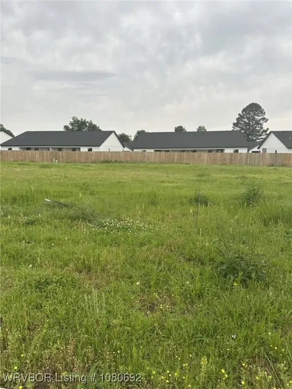 1916 Yellowstone Drive, Barling, AR 72923