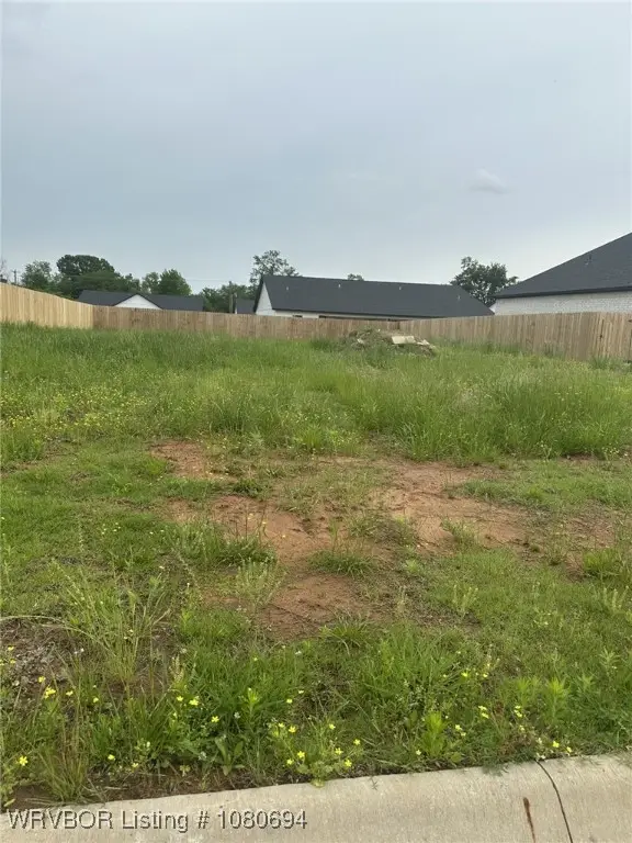 2100 Yellowstone Drive, Barling, AR 72923 - Image #2