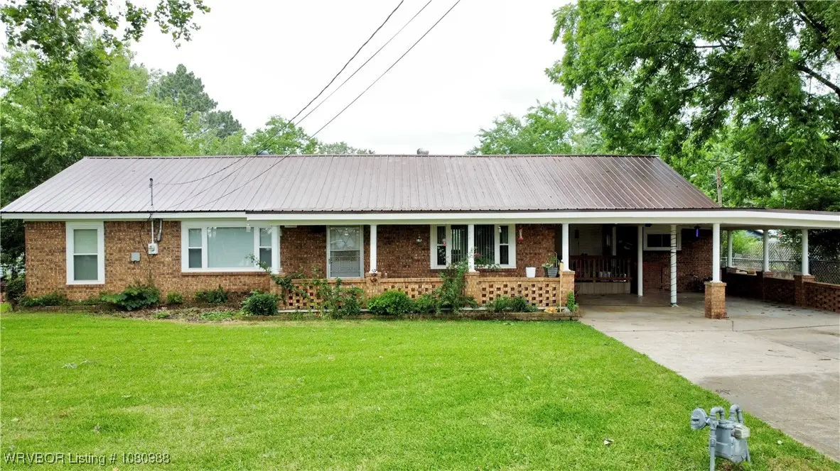 703 Rosettie Street, Wister, OK 74966 - Image #1