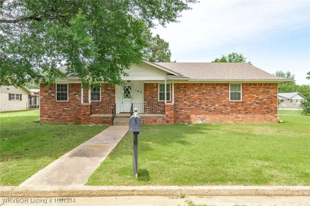 102 Dogwood Avenue, Poteau, OK 74953 - Image #1