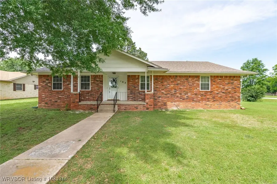 102 Dogwood Avenue, Poteau, OK 74953 - Image #2