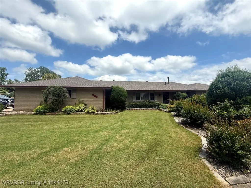 400 Fryar Drive, Sallisaw, OK 74955 - Image #1
